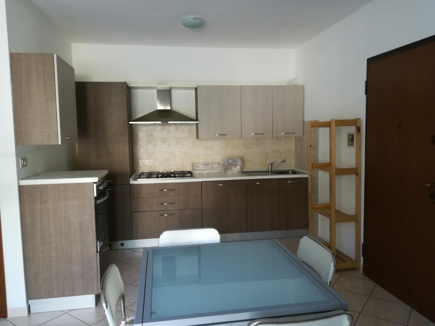 Quadrilocale arredato in affitto, Lucca sant'anna