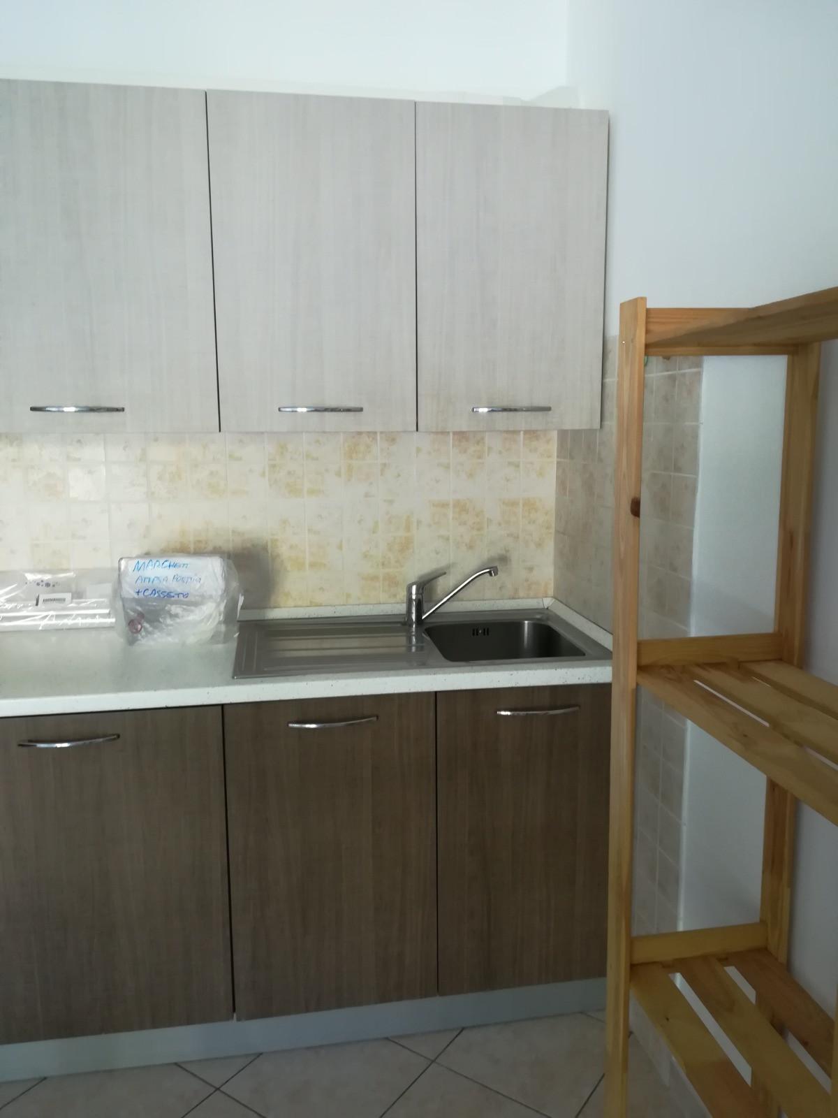 Quadrilocale arredato in affitto, Lucca sant'anna