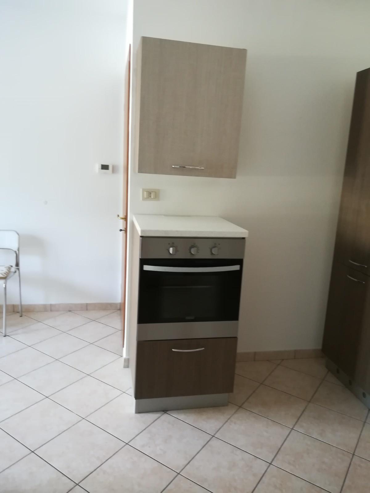 Quadrilocale arredato in affitto, Lucca sant'anna