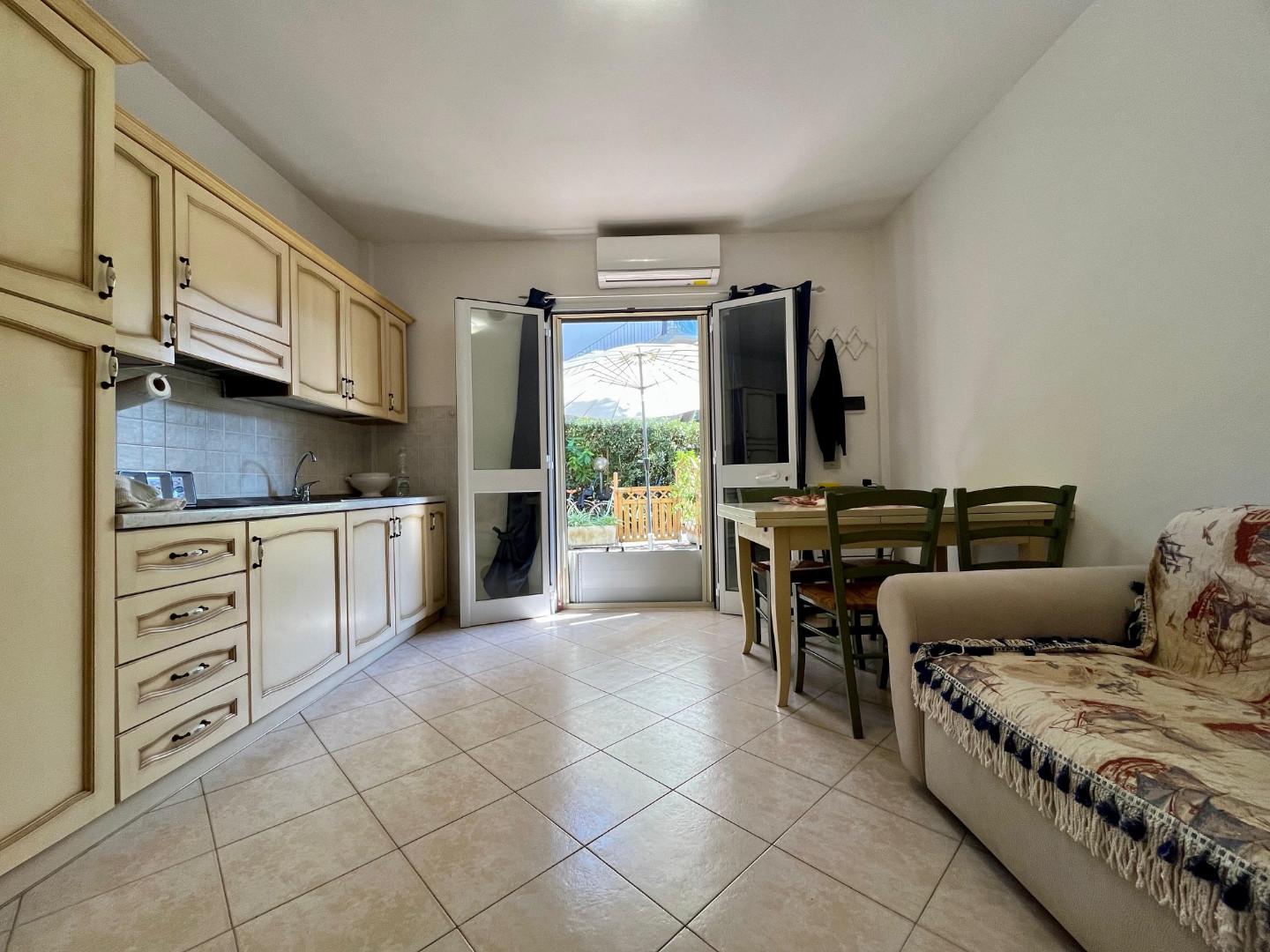 Bilocale arredato in affitto, Pisa tirrenia