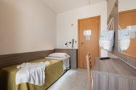 Stanza Singola con terrazzo, Pisa porta a lucca