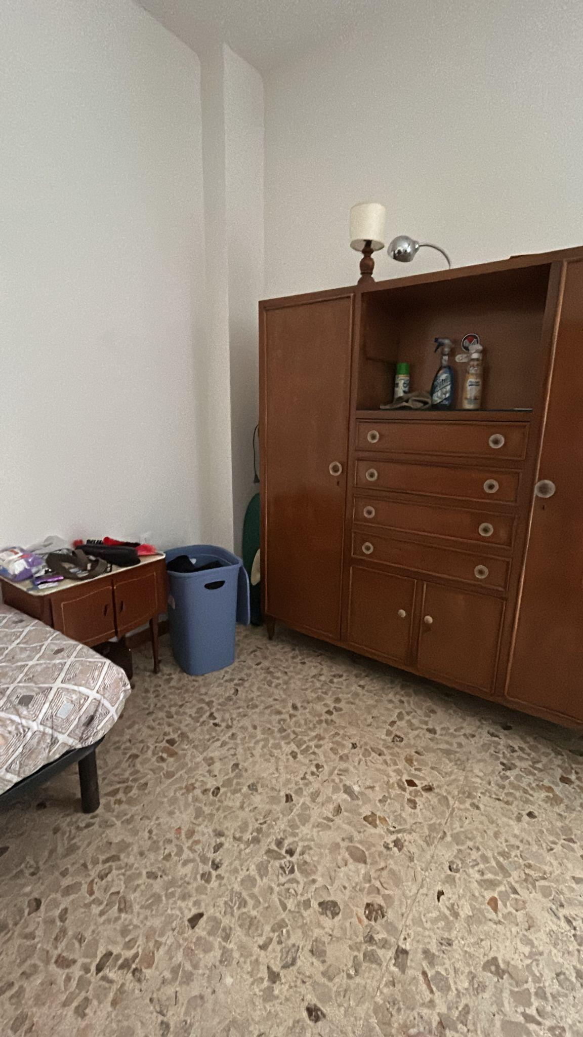 Stanza Singola con terrazzo, Pisa porta a lucca