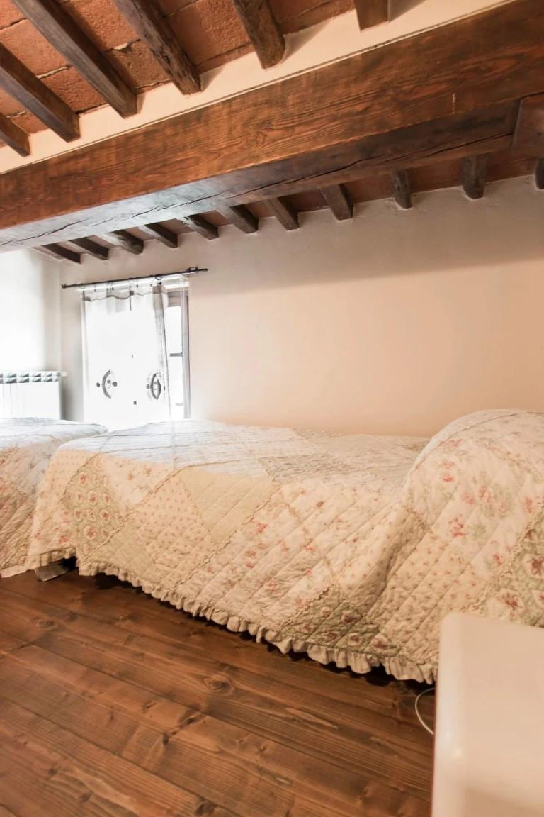 Quadrilocale arredato in affitto, Lucca santissima annunziata