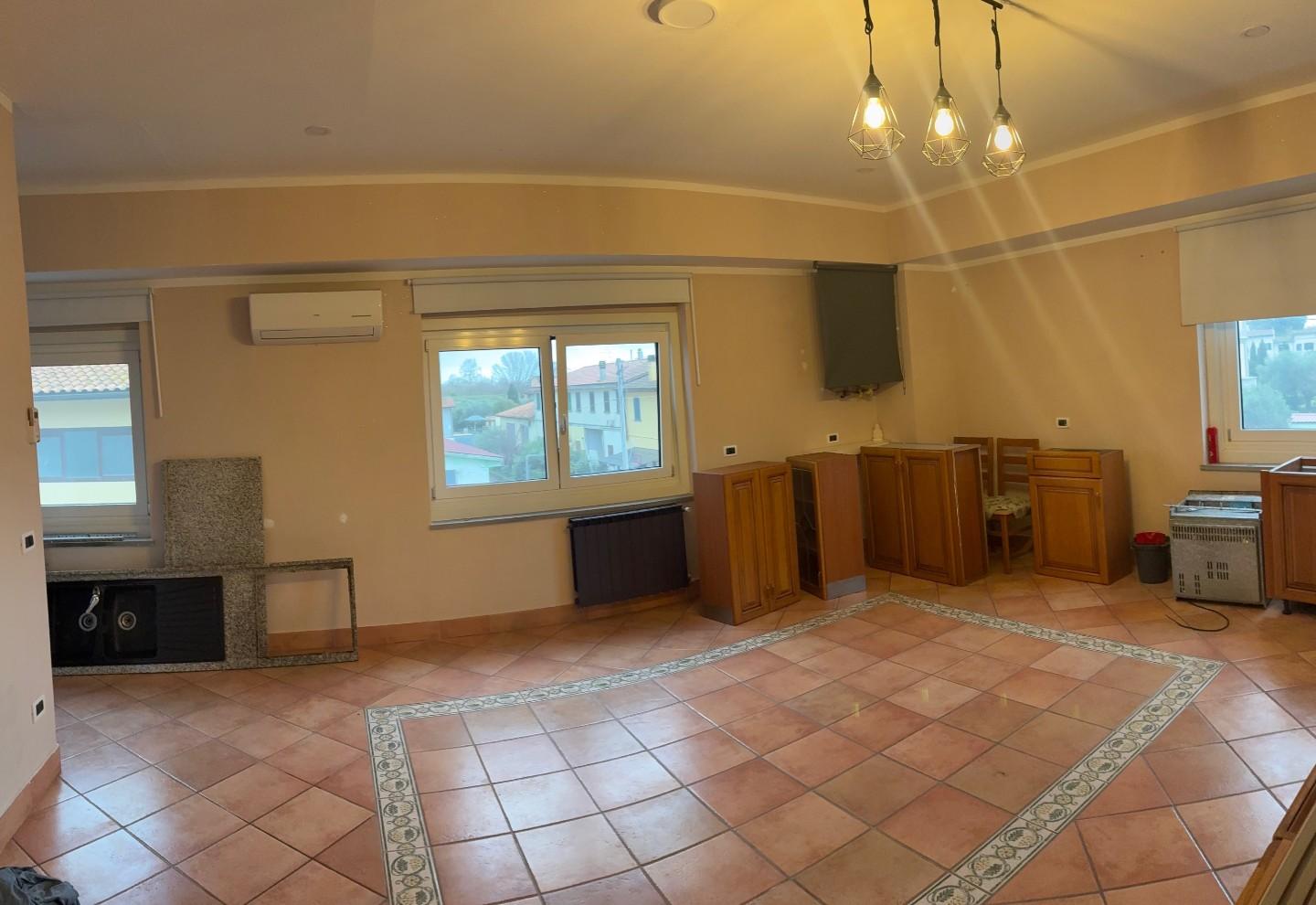 Trilocale in affitto, San Giuliano Terme campo