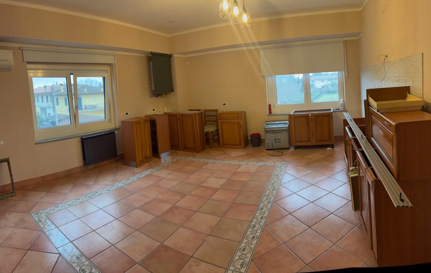 Trilocale in affitto, San Giuliano Terme campo