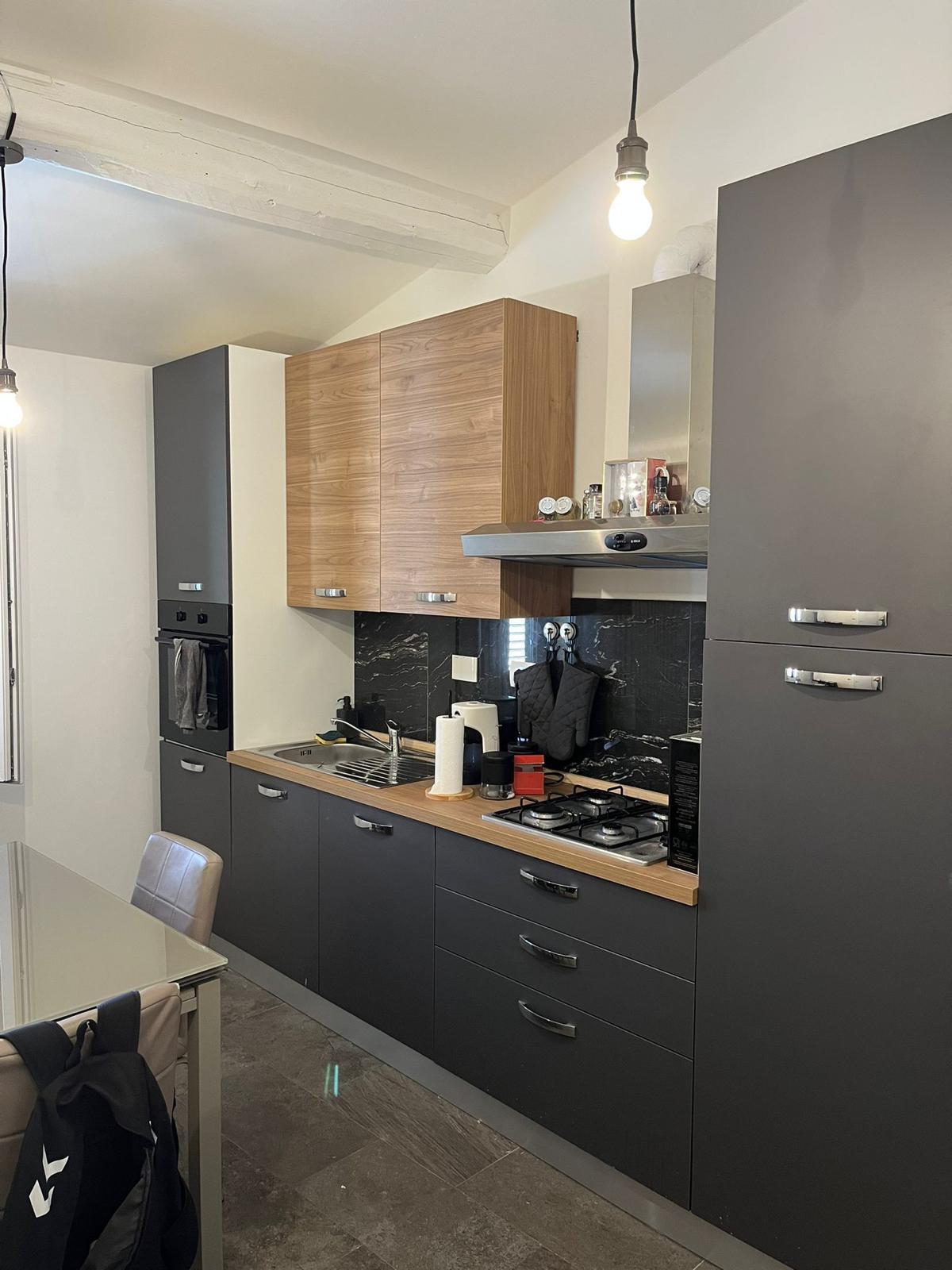 Bilocale arredato in affitto a Cascina