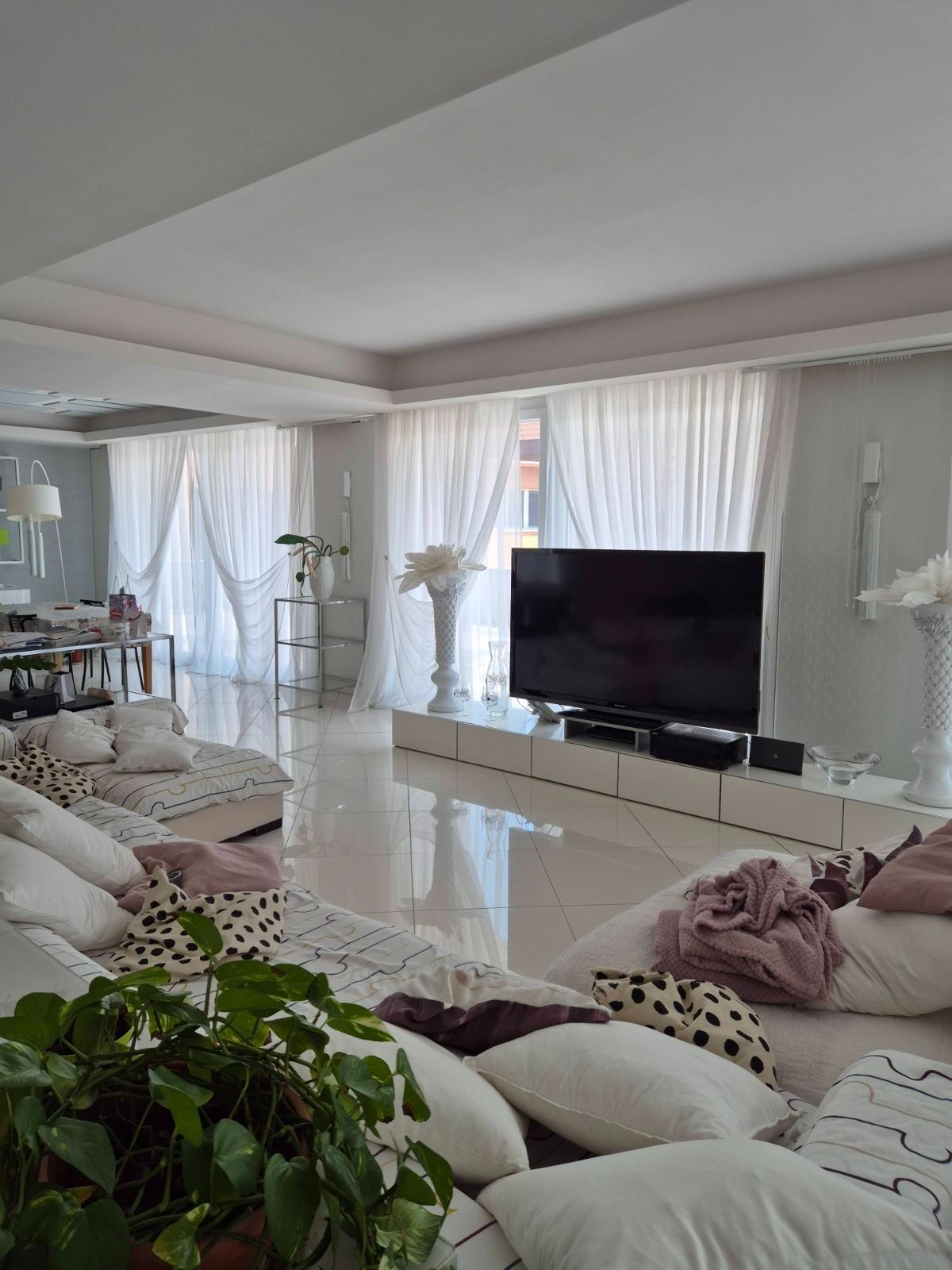 Stanza Singola con giardino, Pontedera bellaria