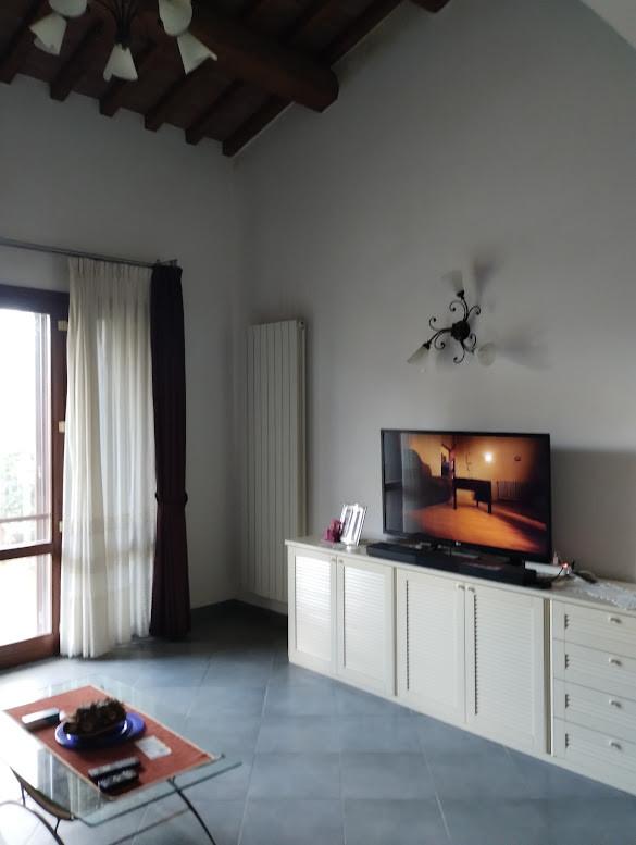 Villa con giardino, Castelfranco di Sotto orentano