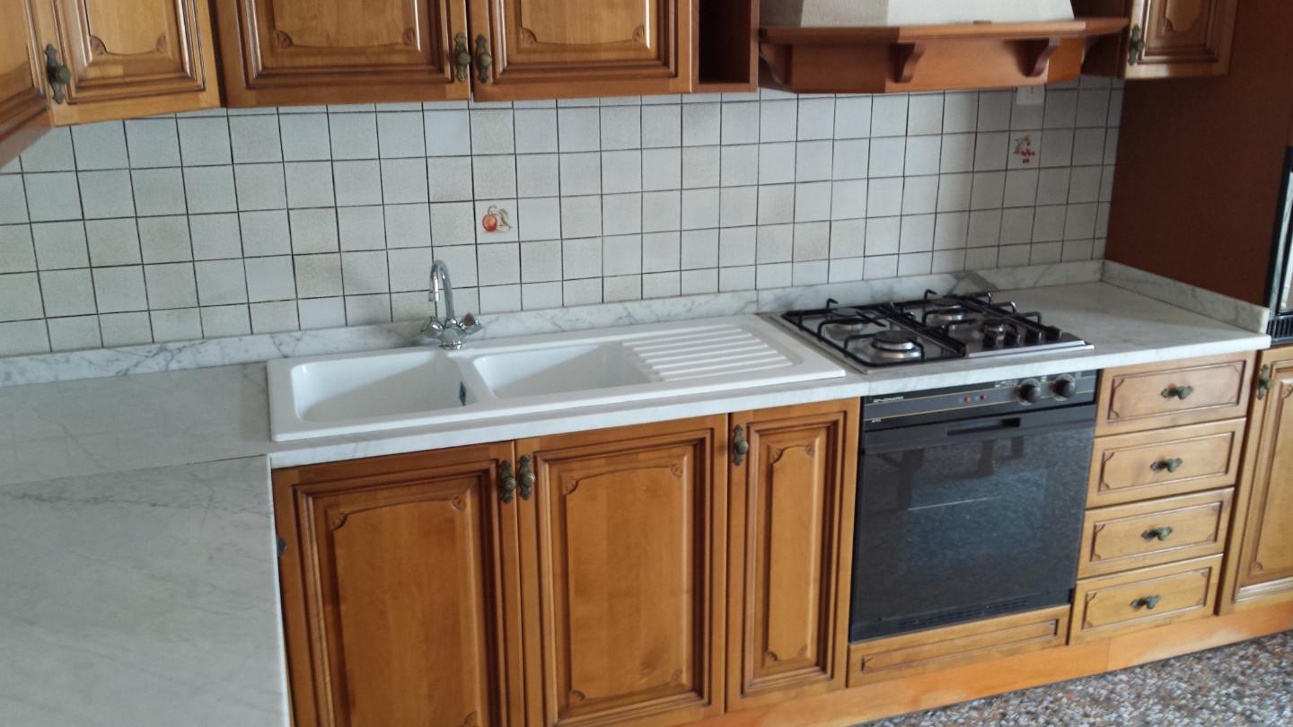 Quadrilocale arredato in affitto, Pisa porta a lucca