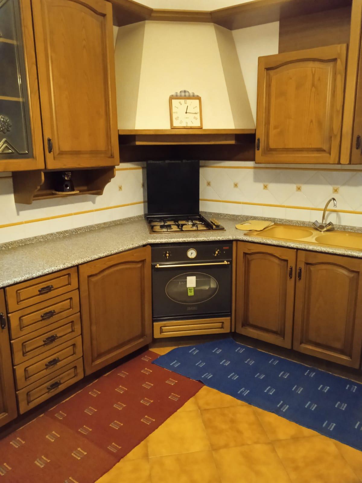 Trilocale arredato in affitto, Lucca sorbano del vescovo