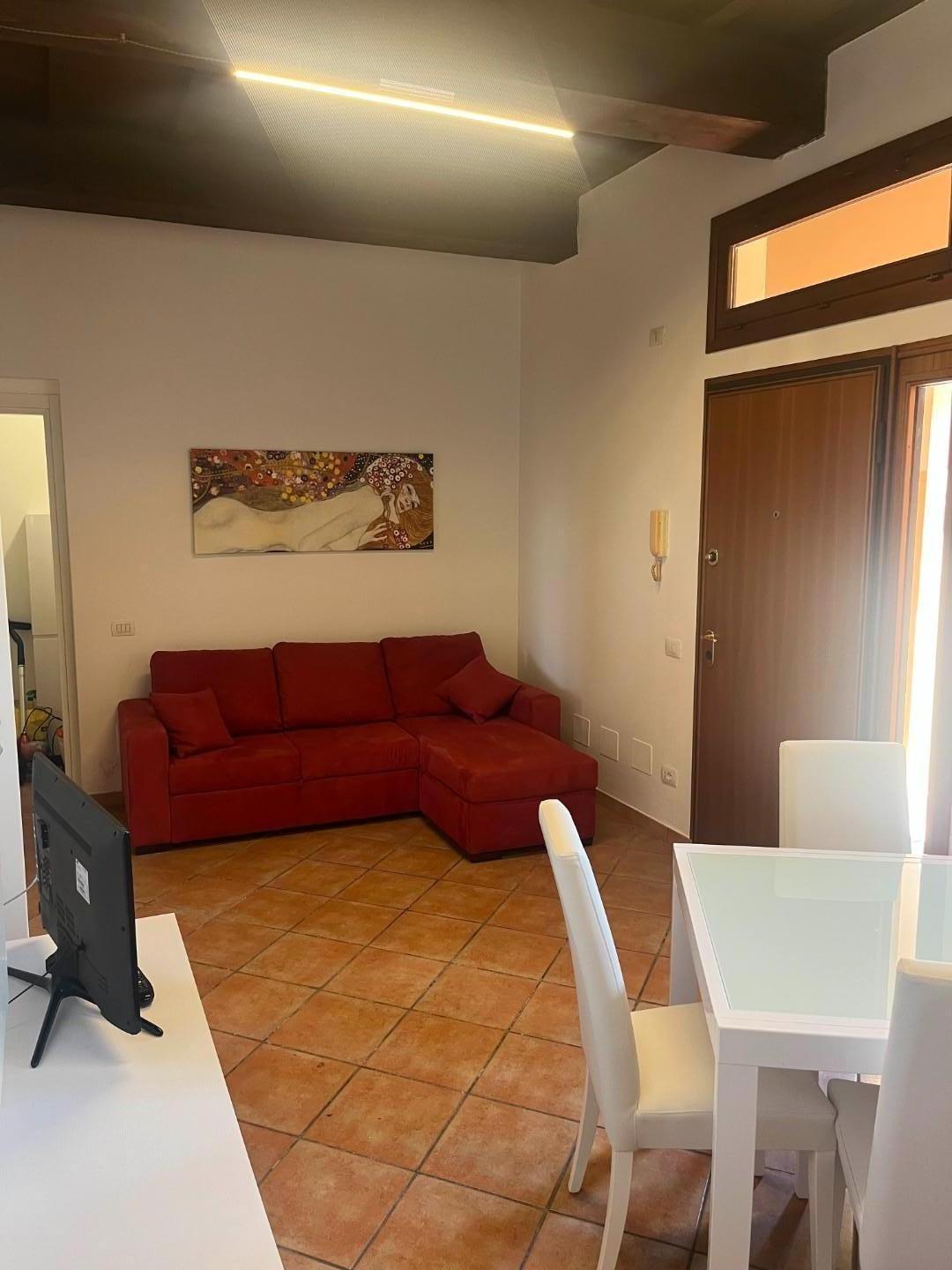 Trilocale in vendita a Cascina