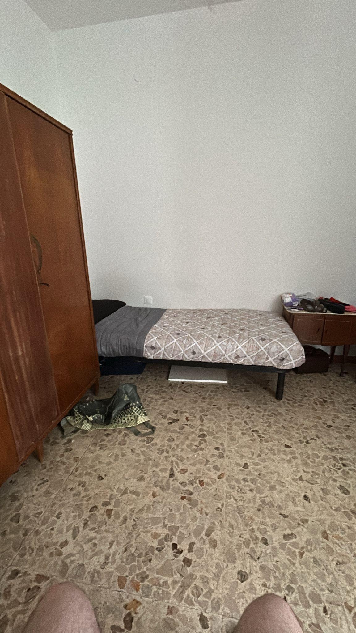 Stanza Singola con terrazzo, Pisa porta a lucca