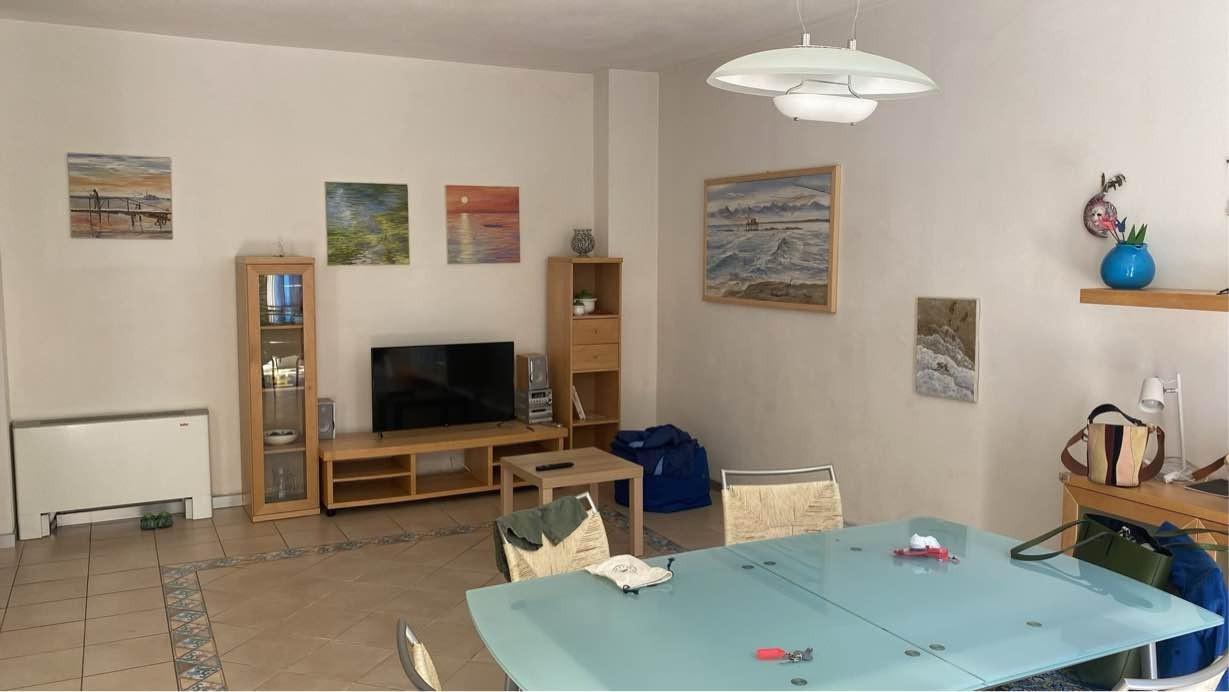 Trilocale arredato in affitto, Viareggio centro mare