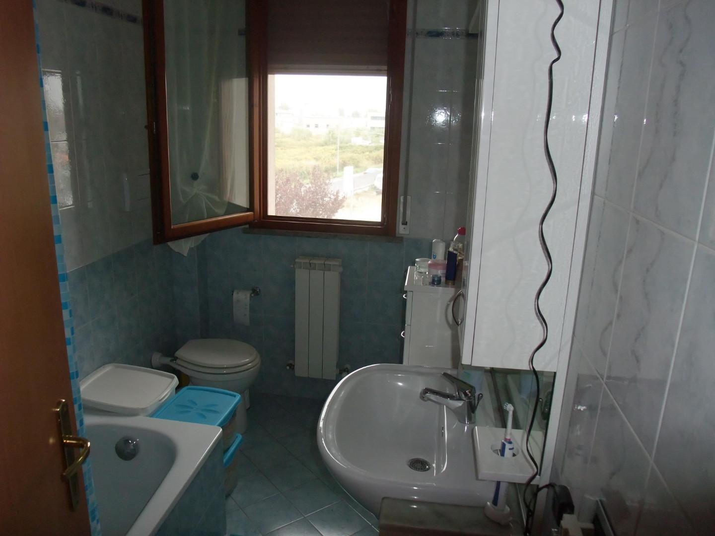 Trilocale arredato in affitto a Cascina