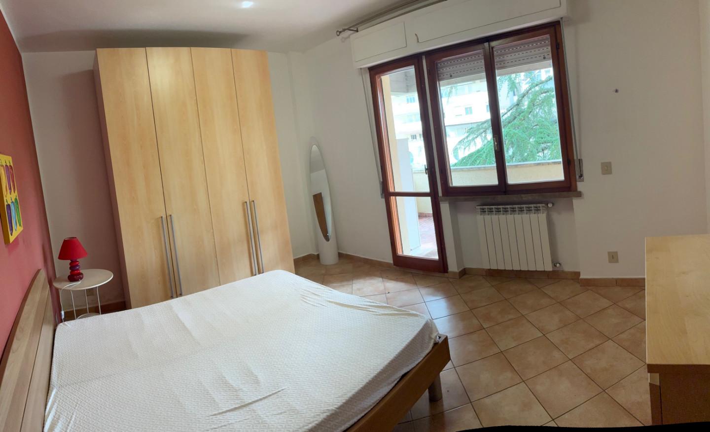 Trilocale arredato in affitto, Pisa nova
