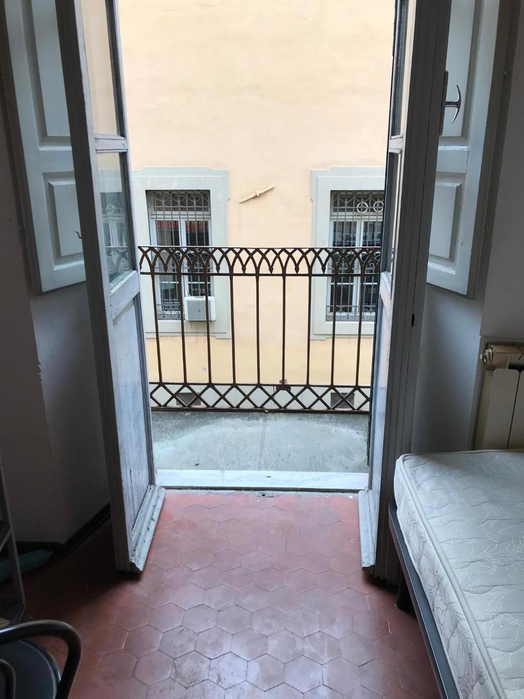 Trilocale arredato in affitto, Pisa borgo largo