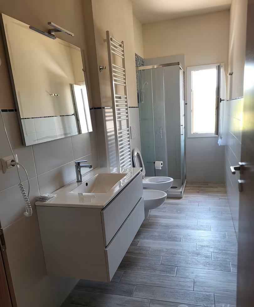 Bilocale arredato in affitto, San Miniato scala