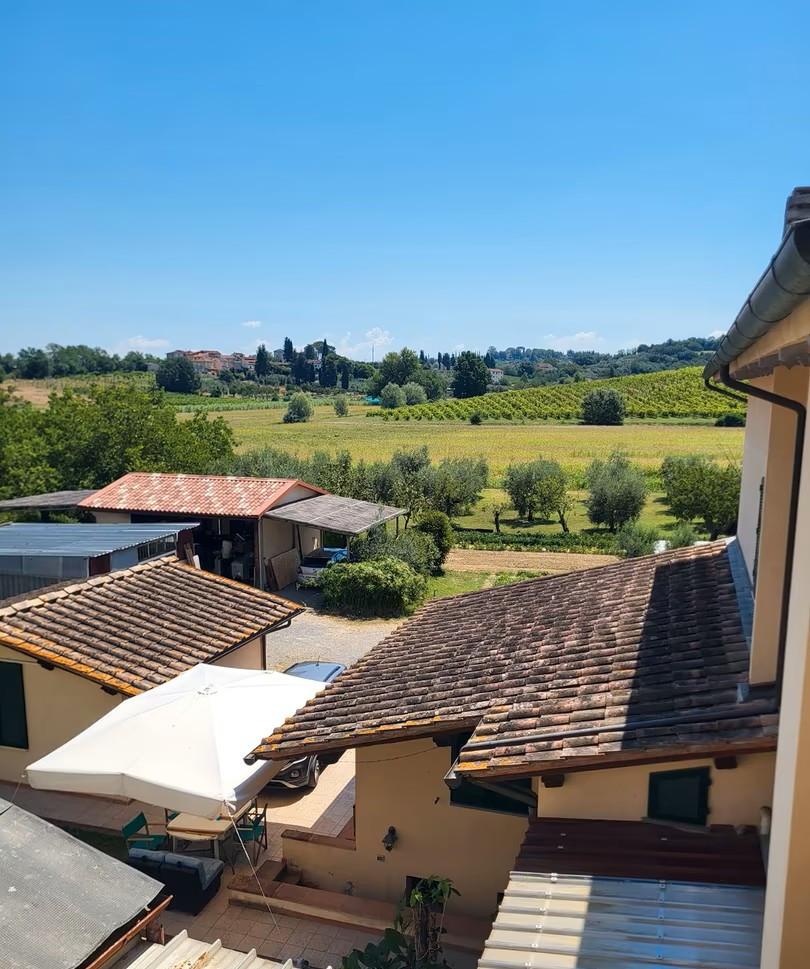 Bilocale arredato in affitto, San Miniato scala