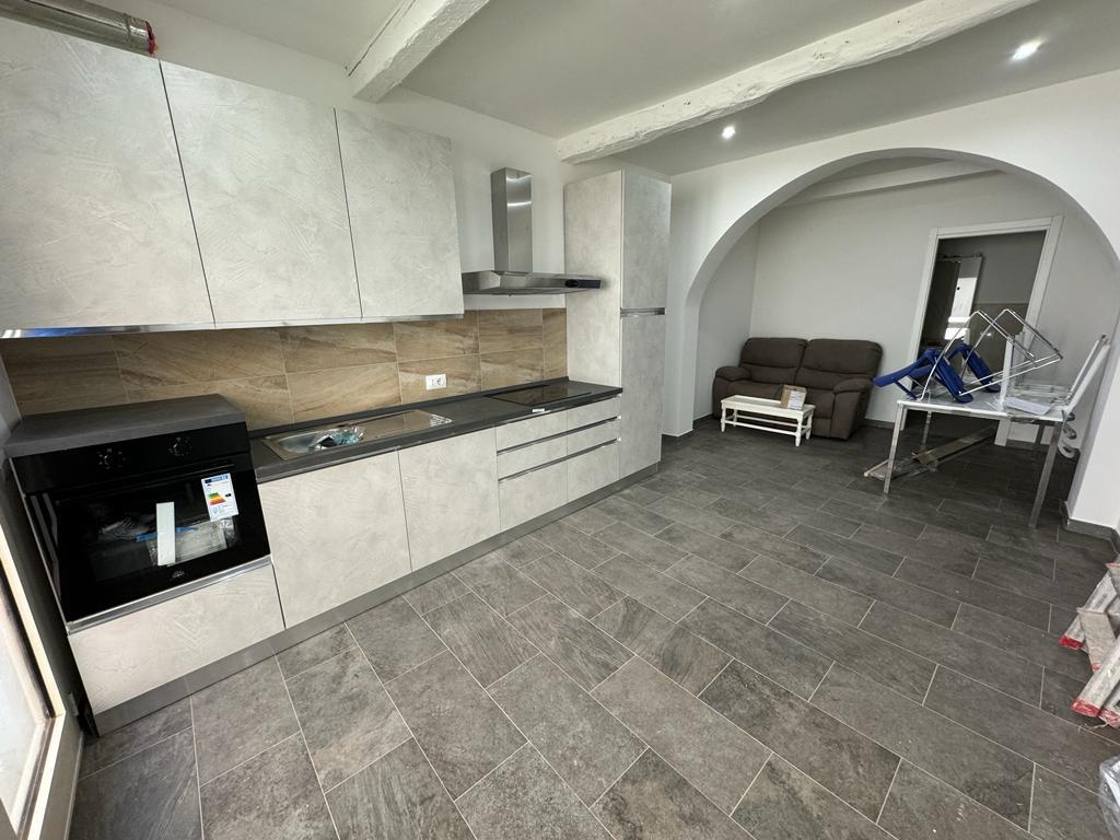 Trilocale arredato in affitto a Cascina