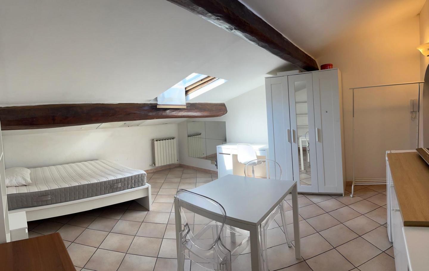 Monolocale arredato in affitto, Pisa porta a lucca