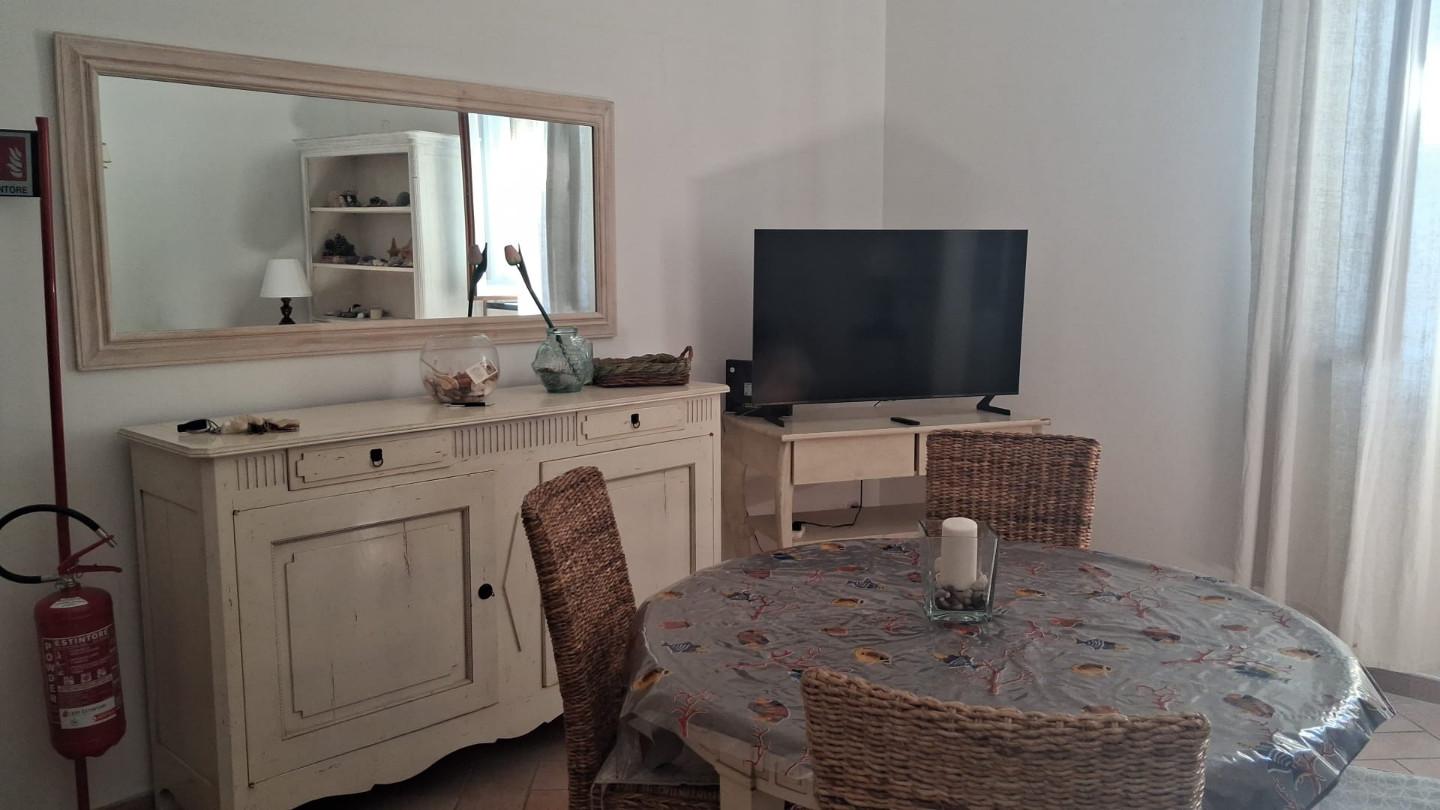 Trilocale arredato in affitto, Livorno quercianella