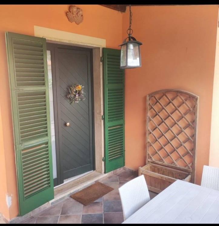 Casa indipendente arredata in affitto, Montignoso cinquale
