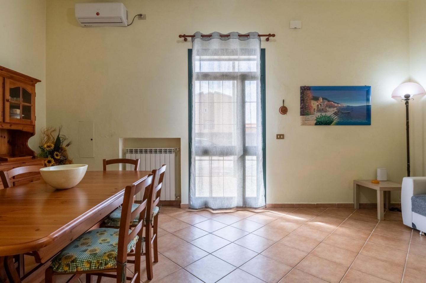 Trilocale arredato in affitto, Pisa marina di