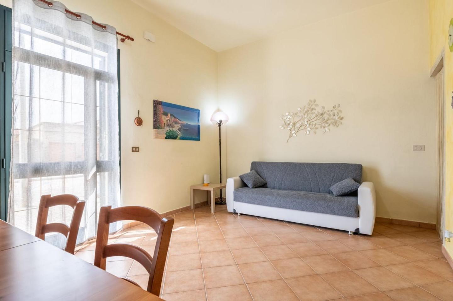 Trilocale arredato in affitto, Pisa marina di