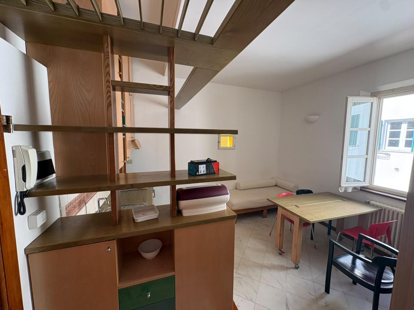 Bilocale arredato in affitto, Pisa san francesco