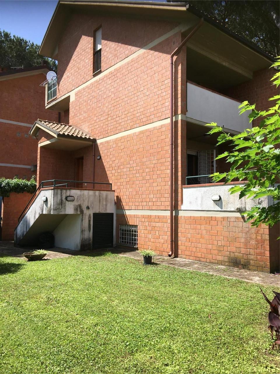 Villa arredata in affitto, Pietrasanta focette