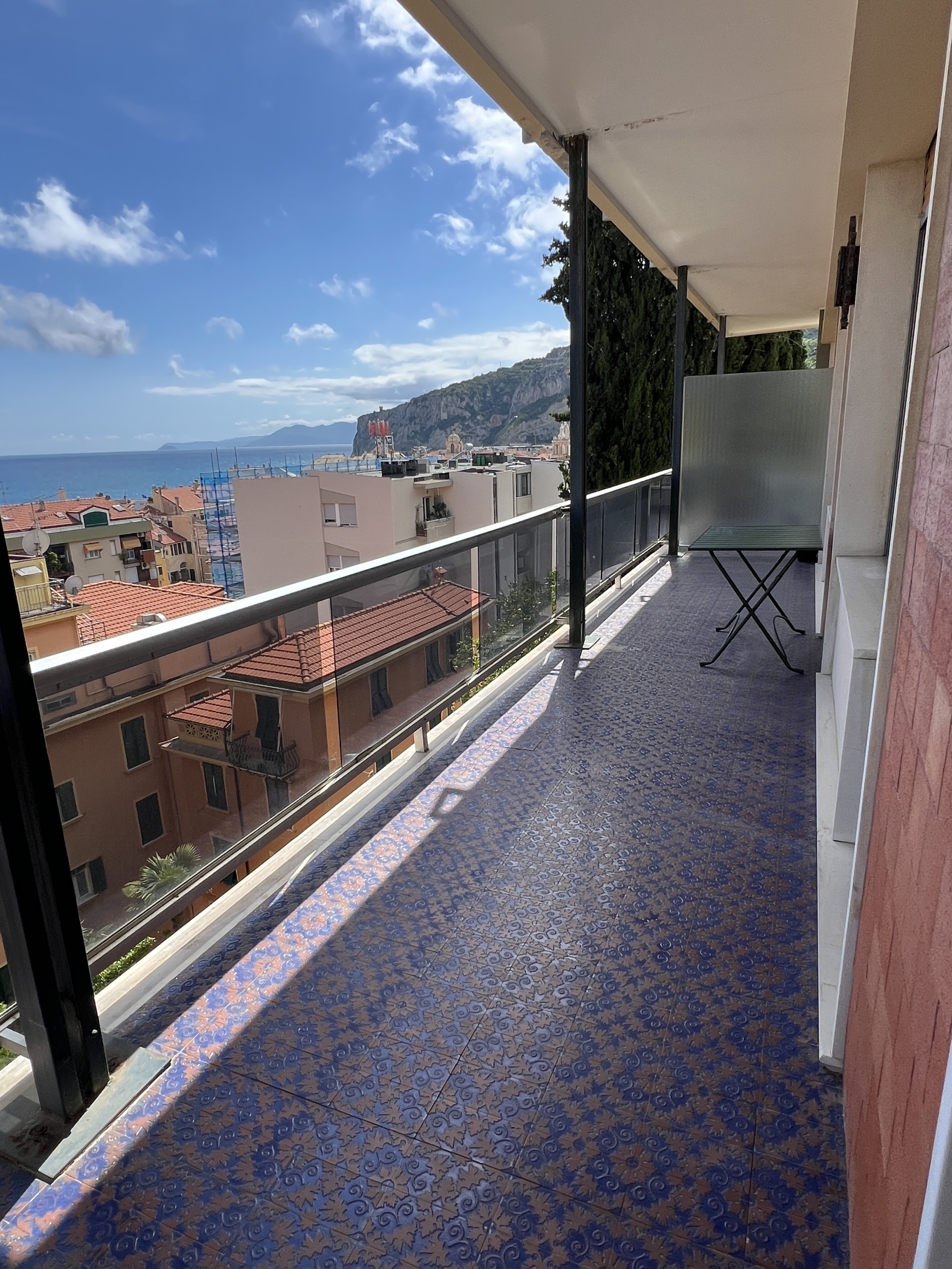 Quadrilocale vista mare in via generale enrico caviglia 9, Finale Ligure