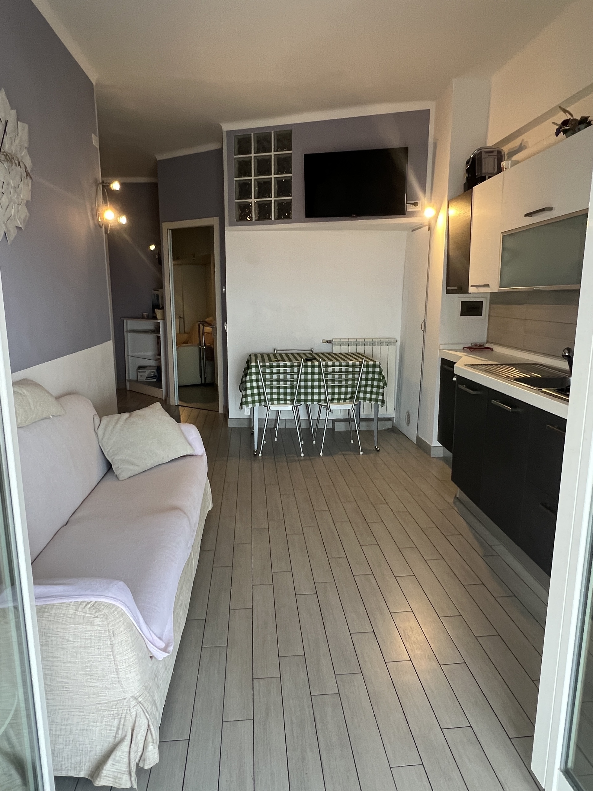 Trilocale in affitto in via caviglia 69, Finale Ligure