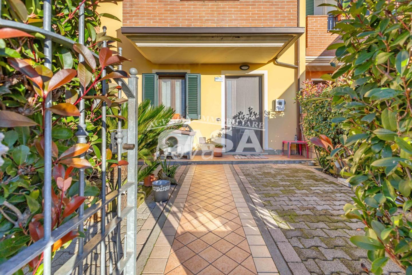 Villa con terrazzi, Santa Maria a Monte falorni