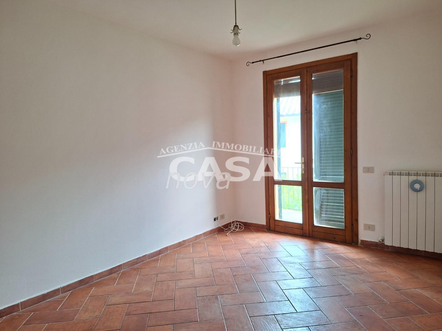 Trilocale con giardino, Buti la croce