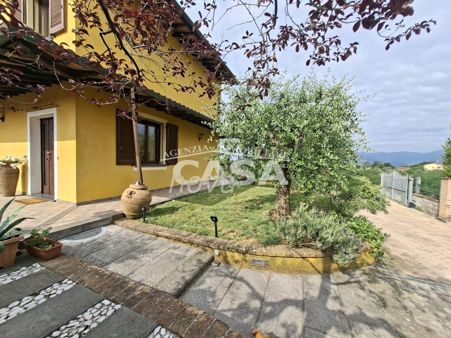 Villa con giardino, Santa Maria a Monte falorni