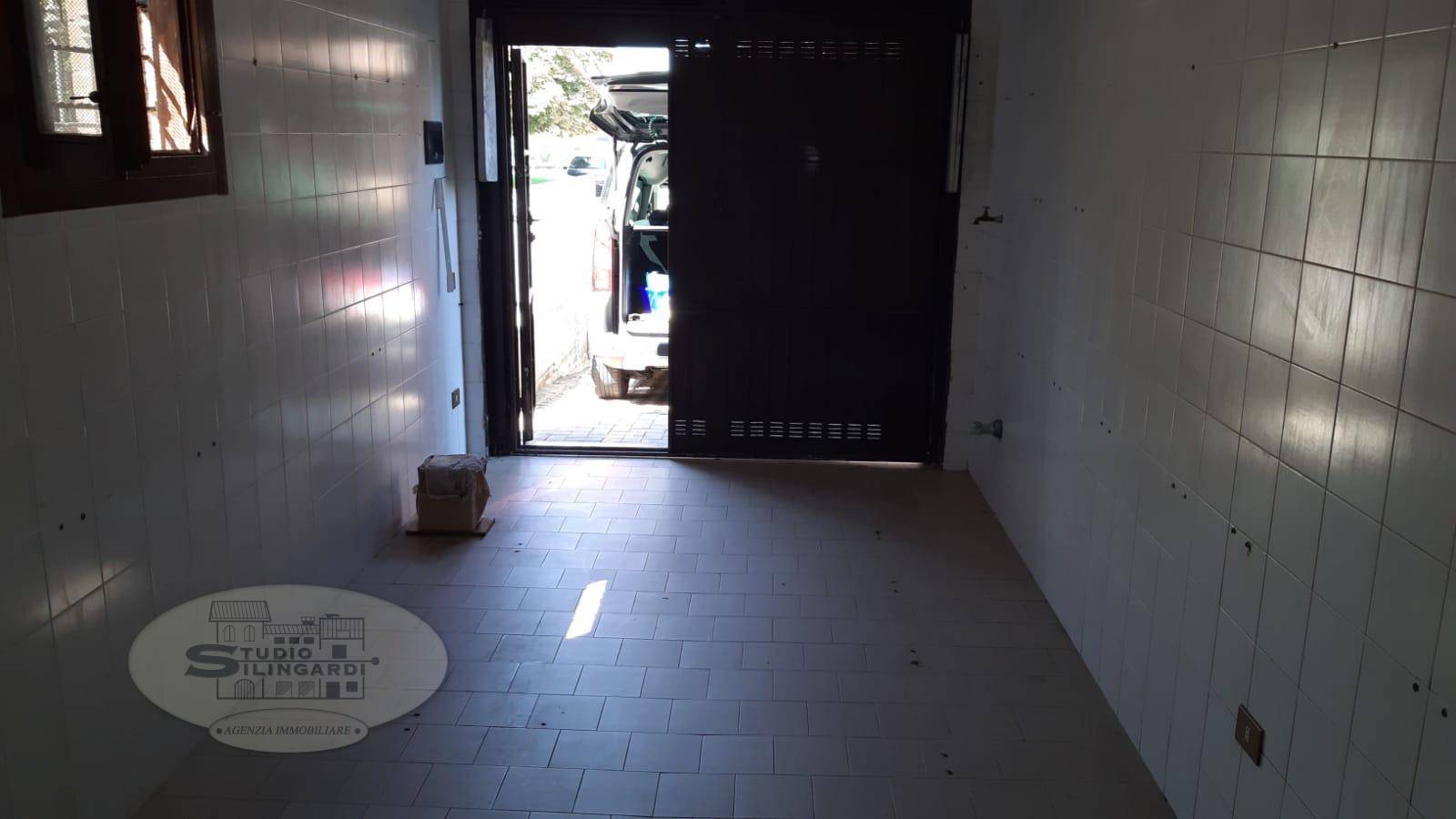 garage in vendita a Formigine, Formigine