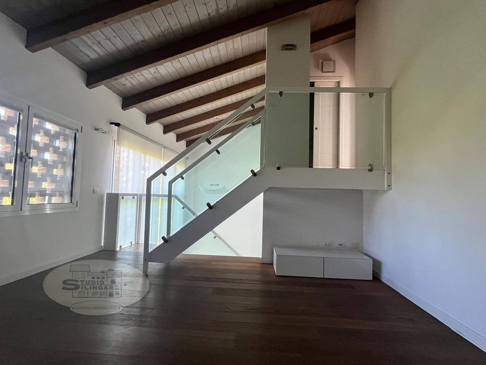 Attico in affitto a Formigine, Colombaro