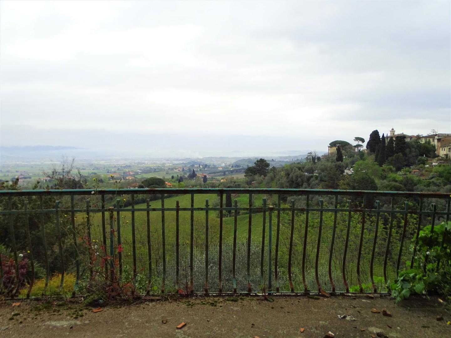 Trilocale con terrazzo a San Miniato