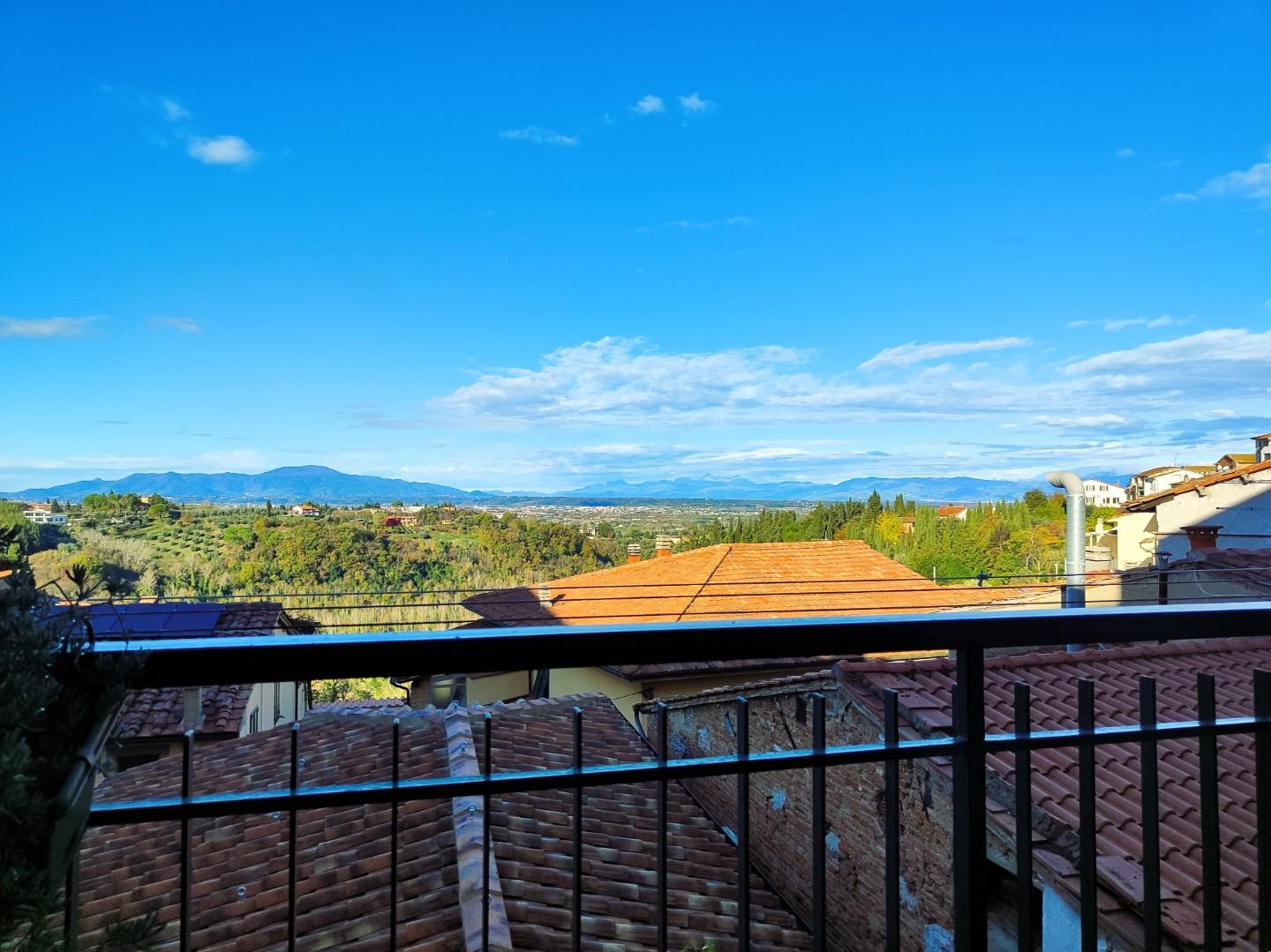 Quadrilocale con terrazzo a San Miniato