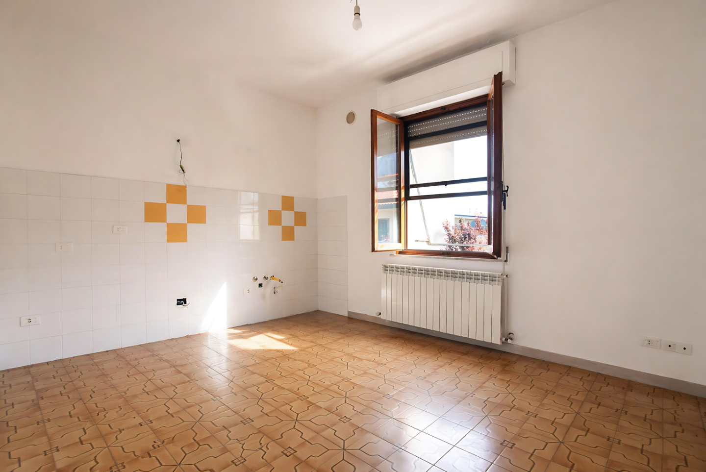 Quadrilocale con terrazzo, San Miniato basso