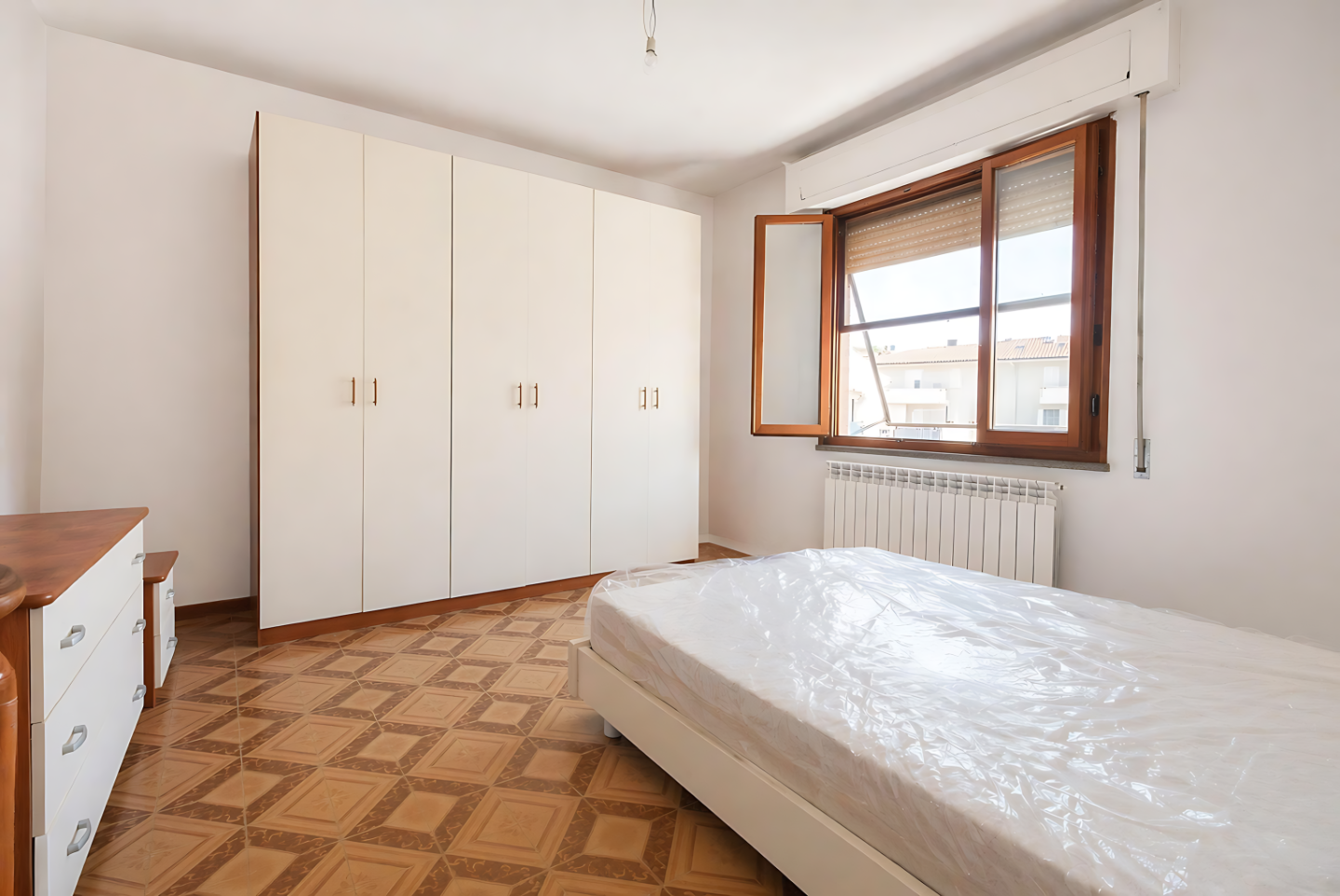 Quadrilocale con terrazzo, San Miniato basso