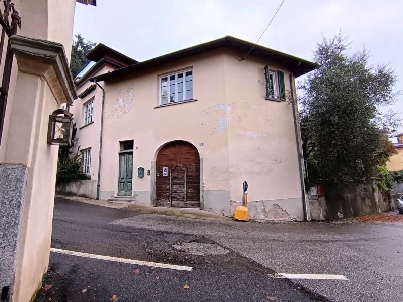 Casa indipendente in vendita a Besozzo