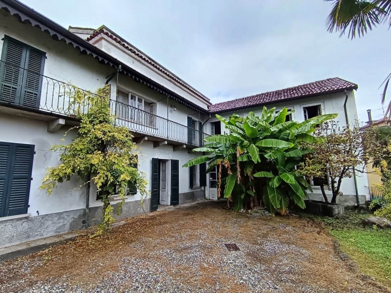 Casa indipendente in vendita a Besozzo