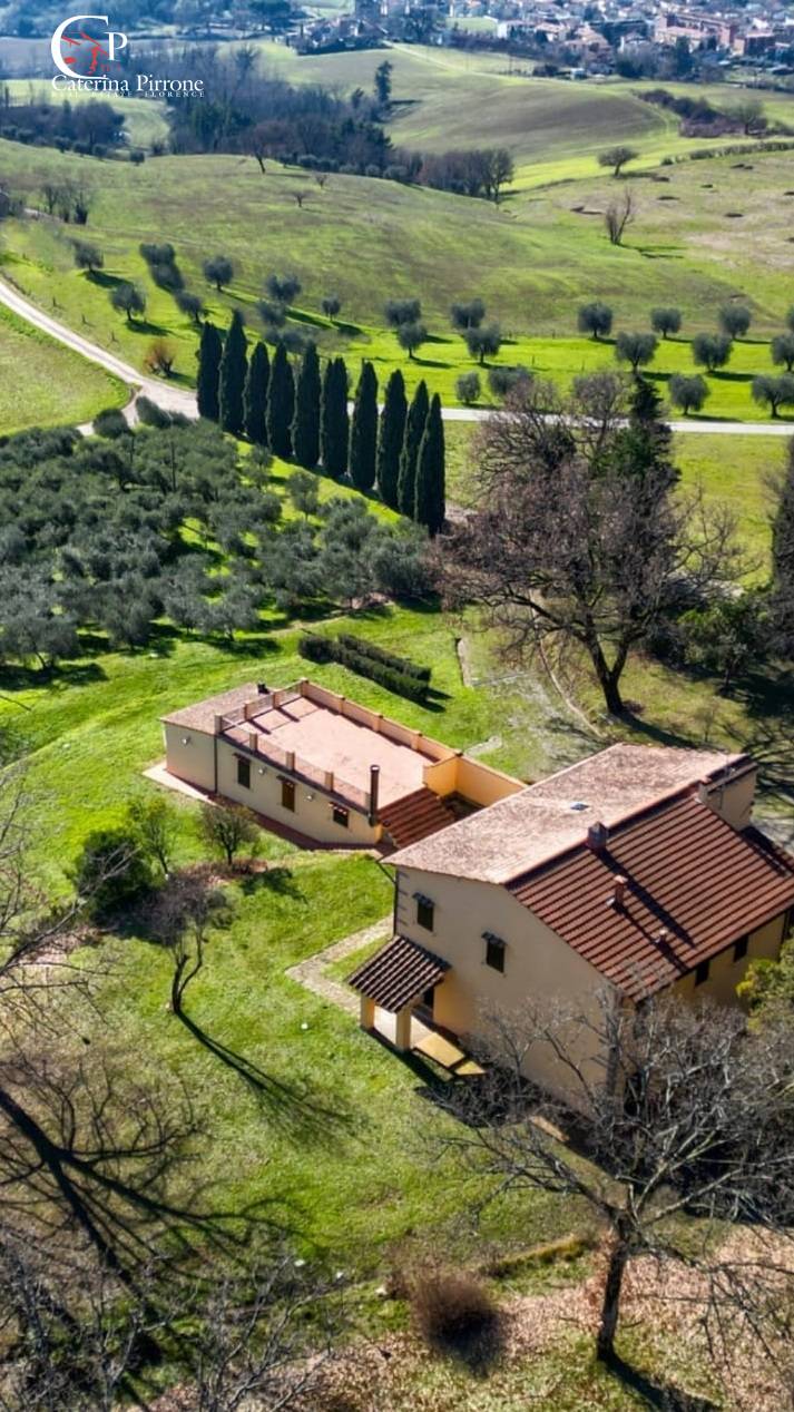 Villa con terrazzo a Barberino di Mugello