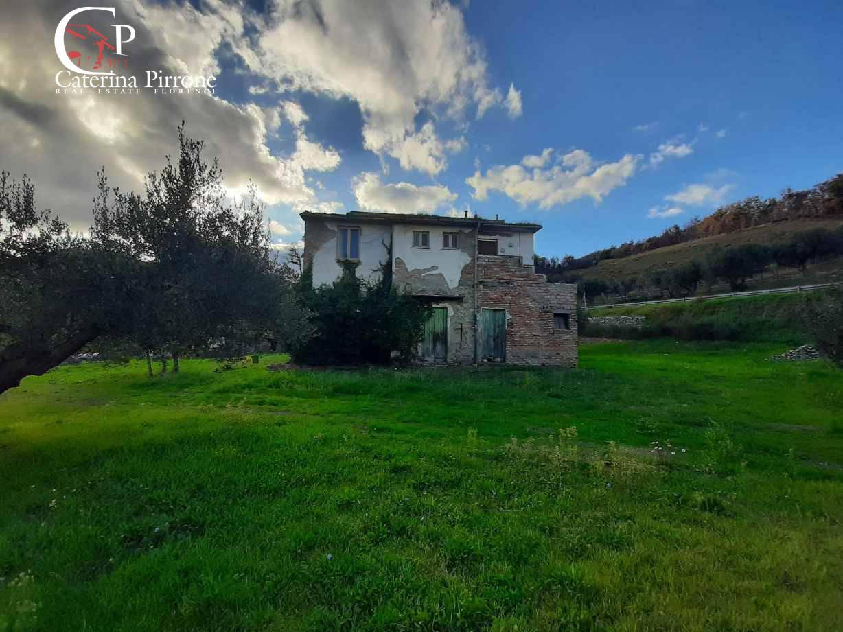 Colonica in vendita a Montecatini Val di Cecina