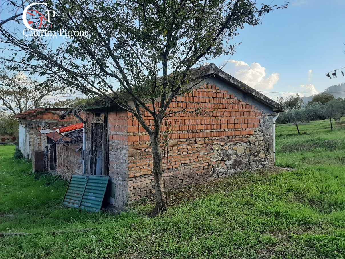 Colonica in vendita a Montecatini Val di Cecina