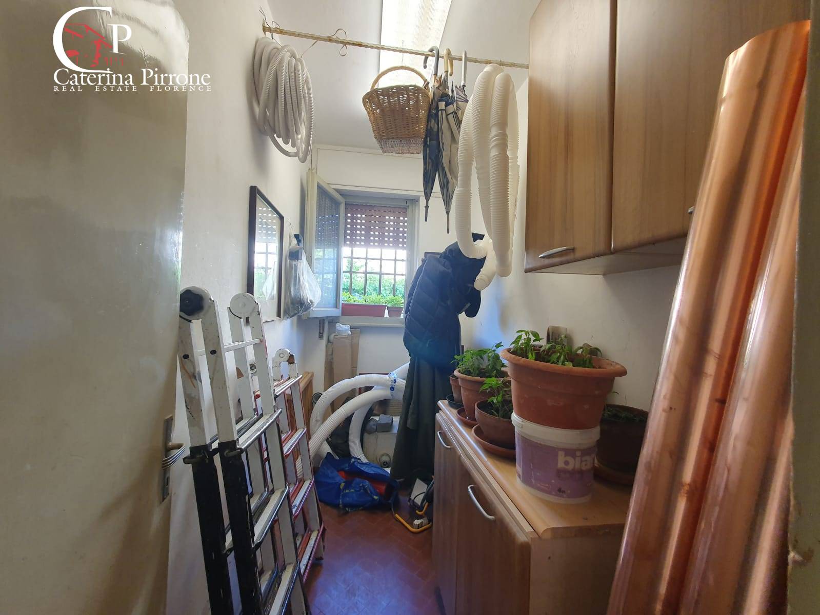 Locale commerciale in vendita a Firenze, Firenze Sud