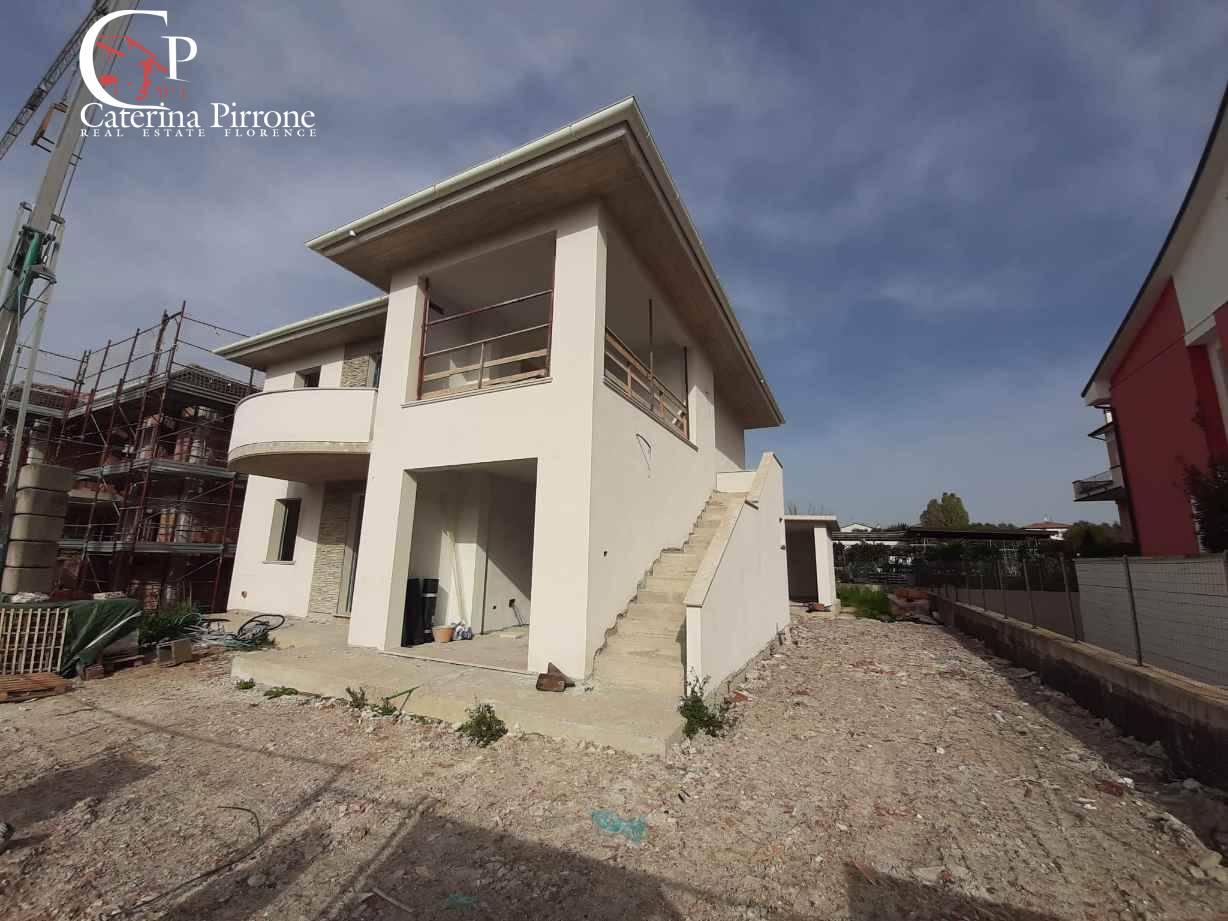 Appartamento indipendente in vendita a Cecina, Cecina Mare