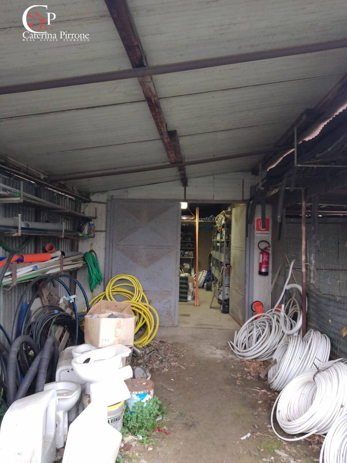 Box o garage in vendita a Firenze, Europa