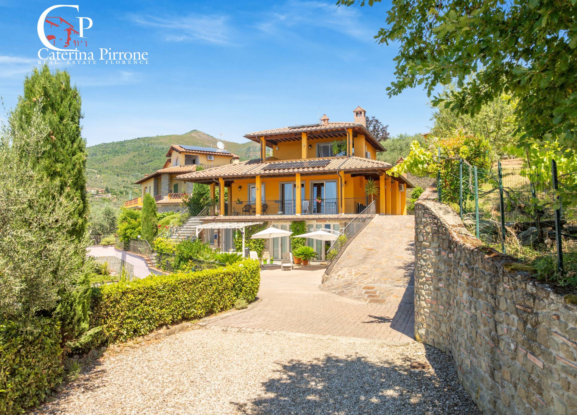 Villa in vendita a Reggello